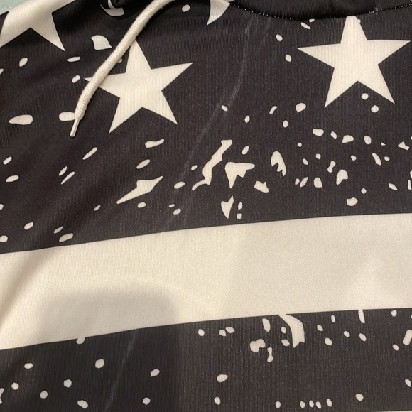 *3/$15 Sheilay Unisex Hoodie Medium Black and White Stars NWT - Picture 4 of 9